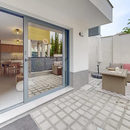 Bellaviastay, Flat Apolonia 1bd 아파트