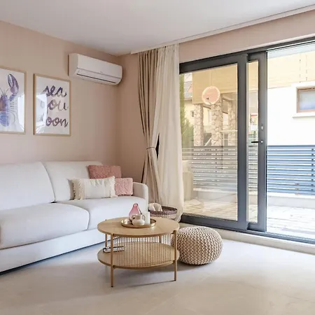 Bellaviastay, Flat Apolonia 1bd Apartment *